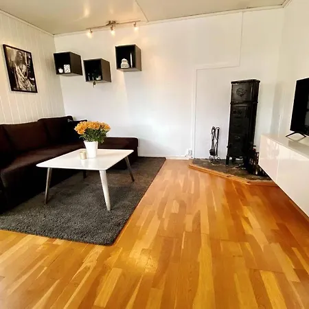 Leilighet Modern And 3 Beds Free Parking